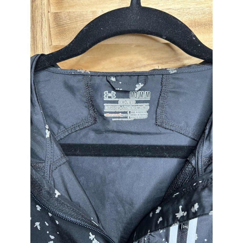 Under Armour Women's M Jacket Lightweight Running Zipper Pockets Black White - Picture 8 of 10